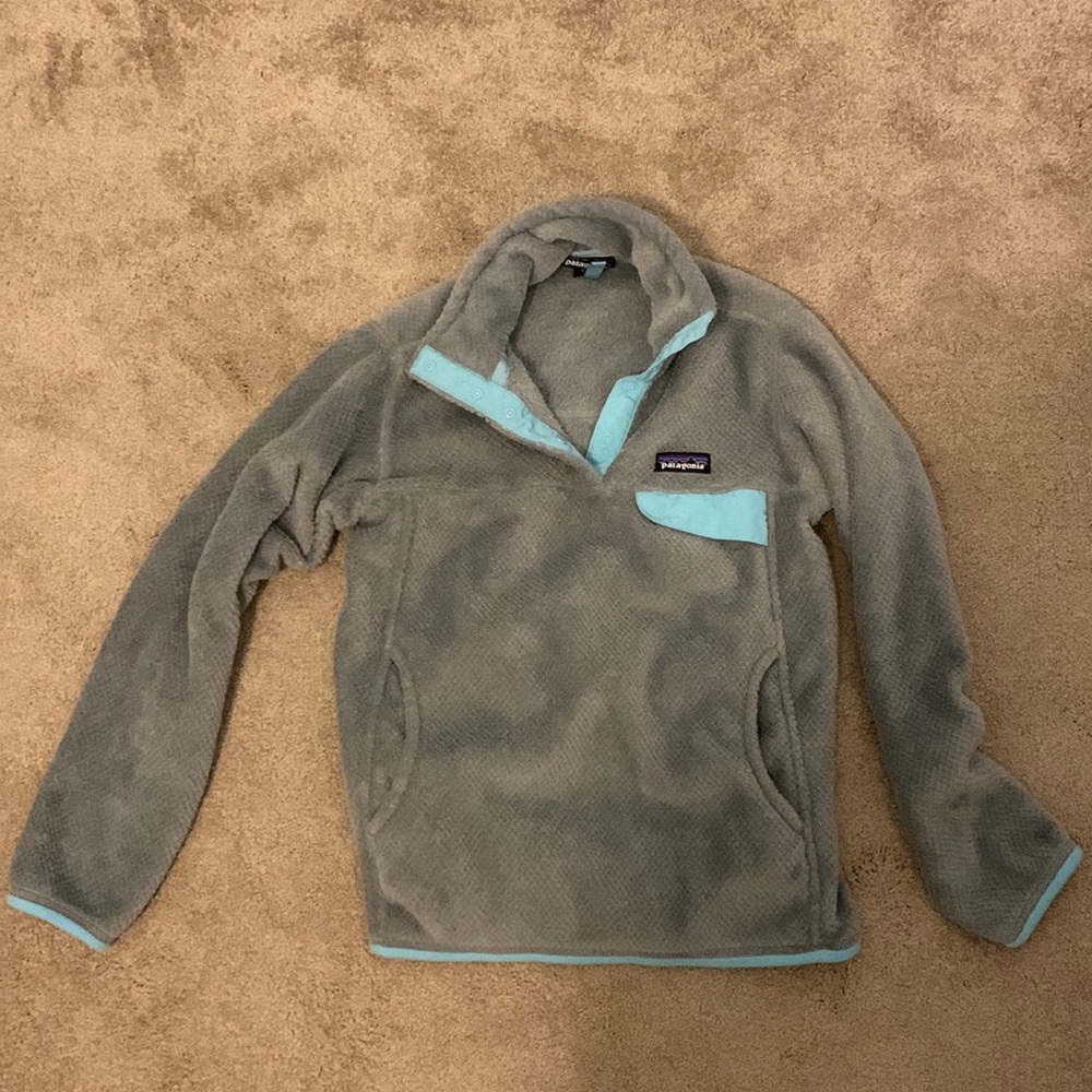 COPY - grey/blue patagonia quarter zip!!!!